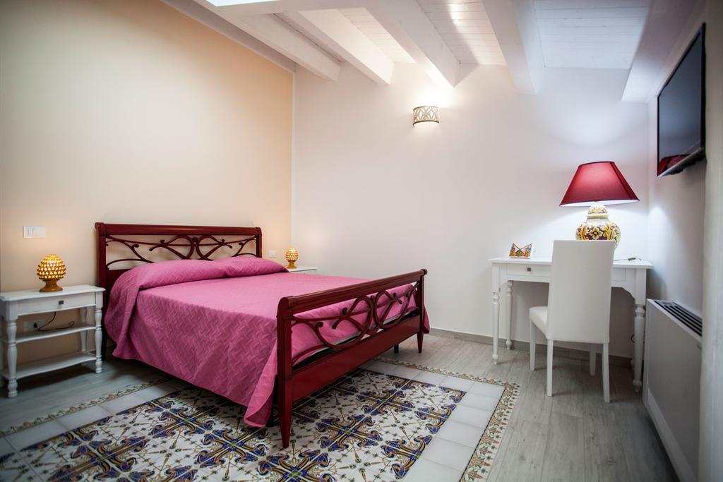 Hotel Palazzo Pagliaro Santo Stefano di Camastra Exteriér fotografie